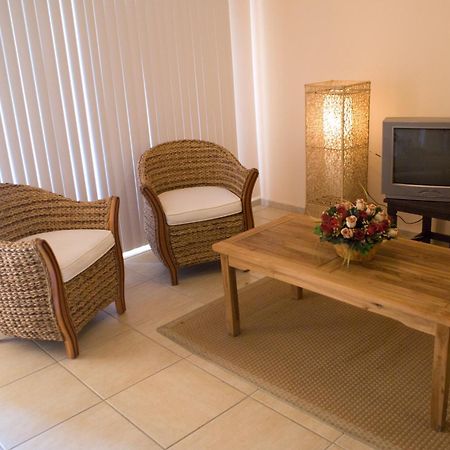 Camacuri Apartments โอรันเยสตัด ห้อง รูปภาพ